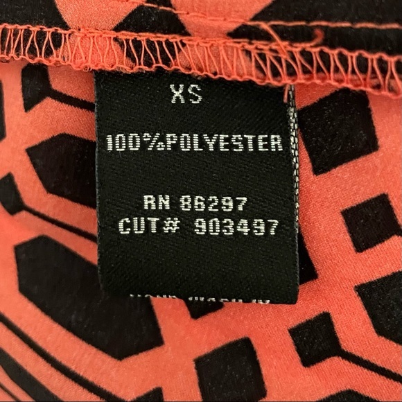 BCBGMaxAzria Geometric Print Blouse, Orange & Black, NWT, Size XS‎ - Picture 7 of 8